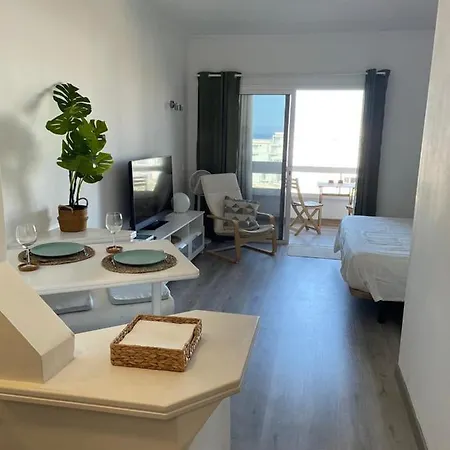 Ocean View Sunset アパート アデヘ